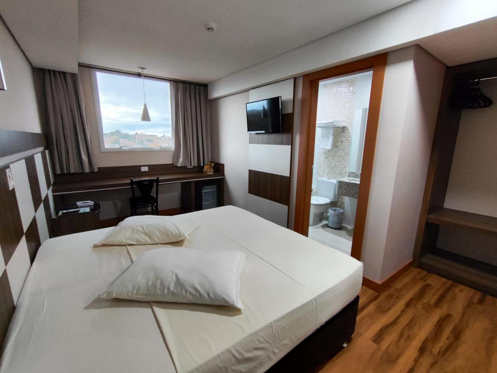 Hotel Maestro Executive Toledo Toledo  Buitenkant foto